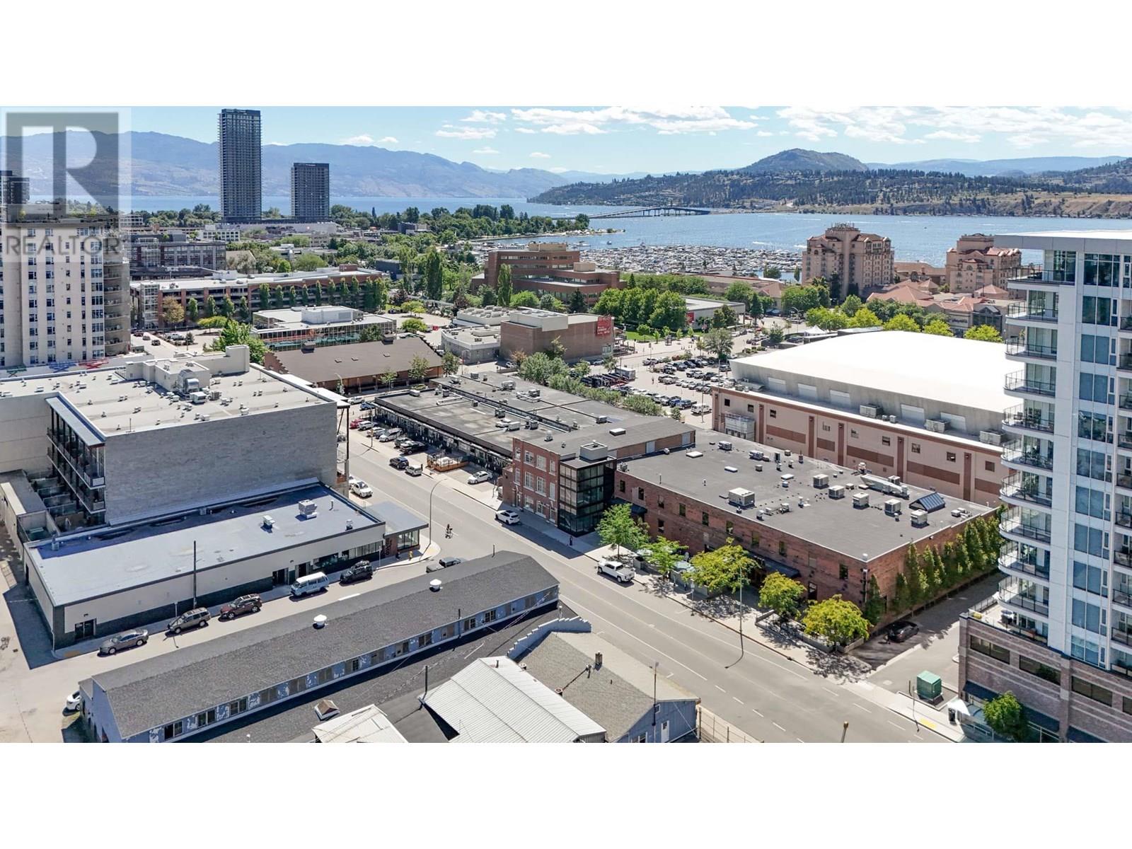 1264 Ellis Street Kelowna Photo 4
