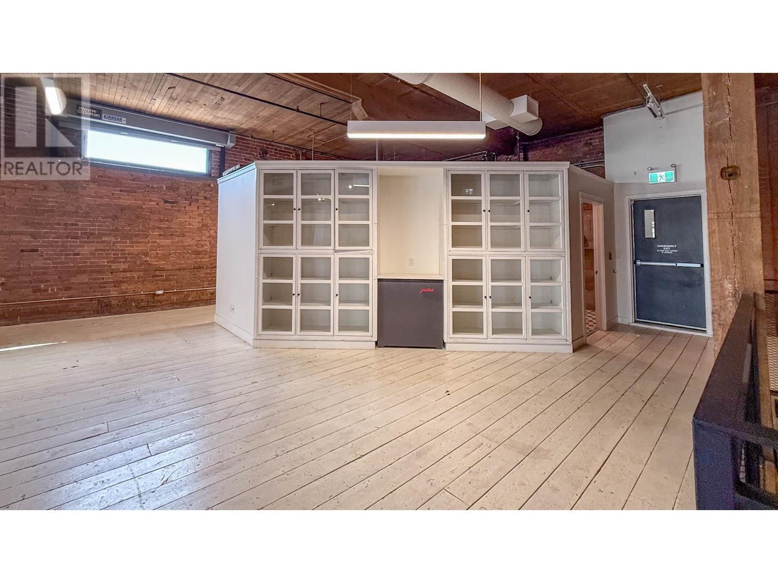 1264 Ellis Street Kelowna Photo 32