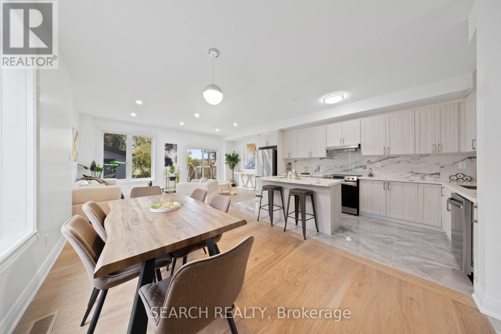 Property at 27 BROWNVILLE AVENUE image 4