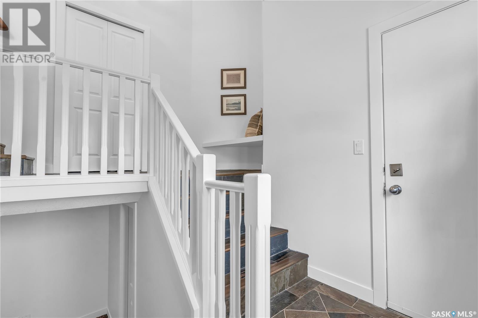 Property at 4569 Hames CRESCENT image 3