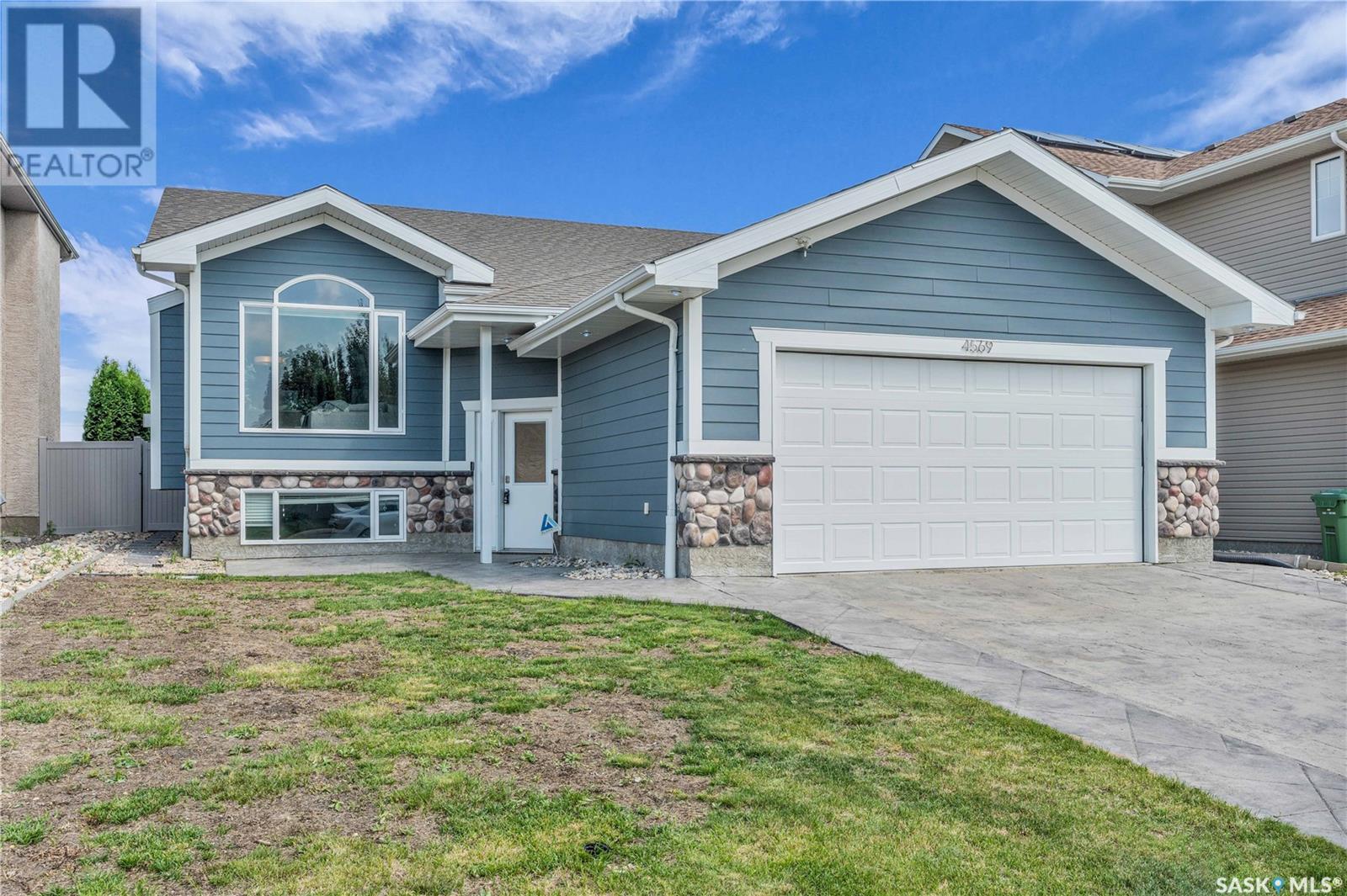 Property at 4569 Hames CRESCENT image 2