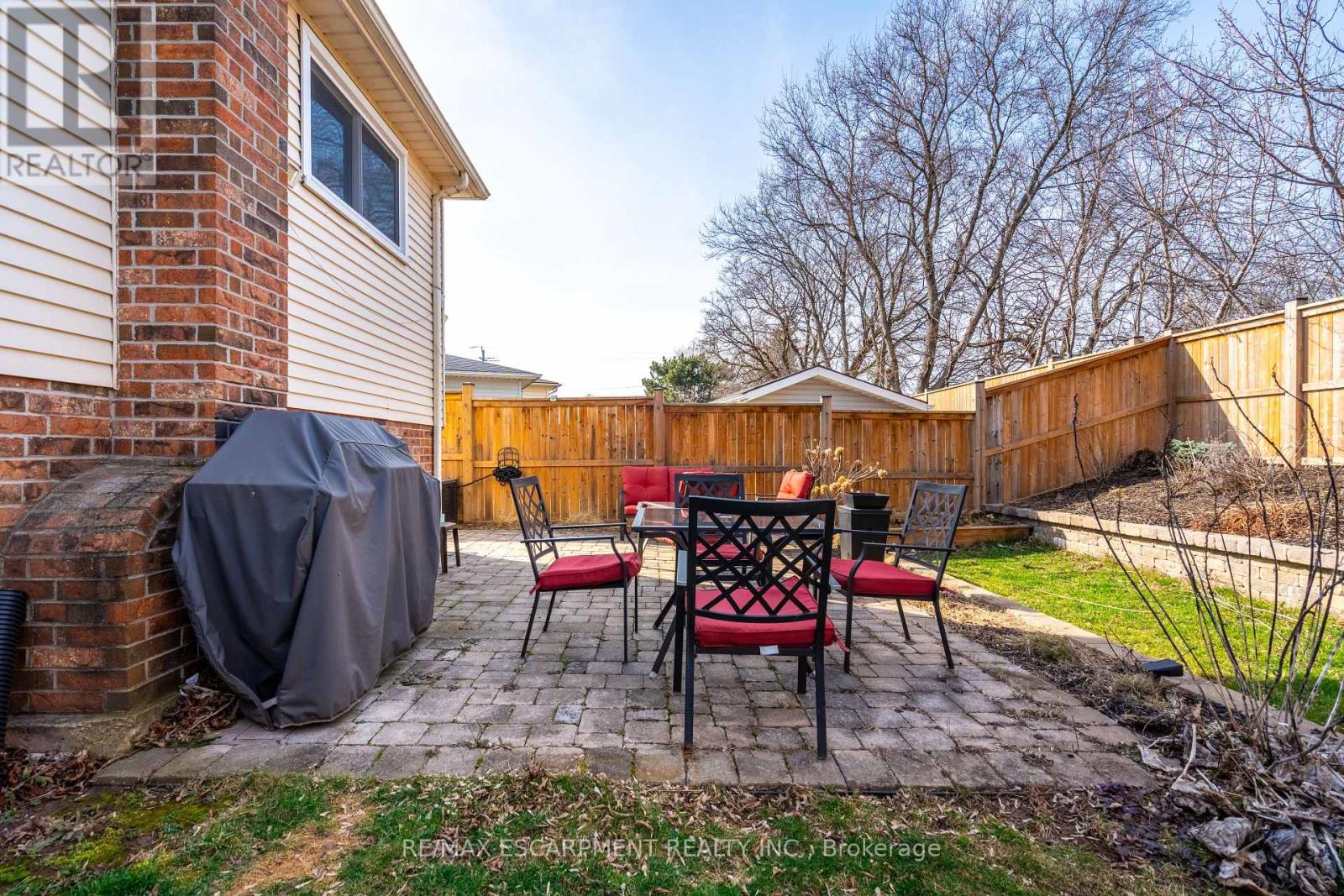 84 Sandra Crescent, Grimsby, Ontario  L3M 4Y7 - Photo 35 - X12295071