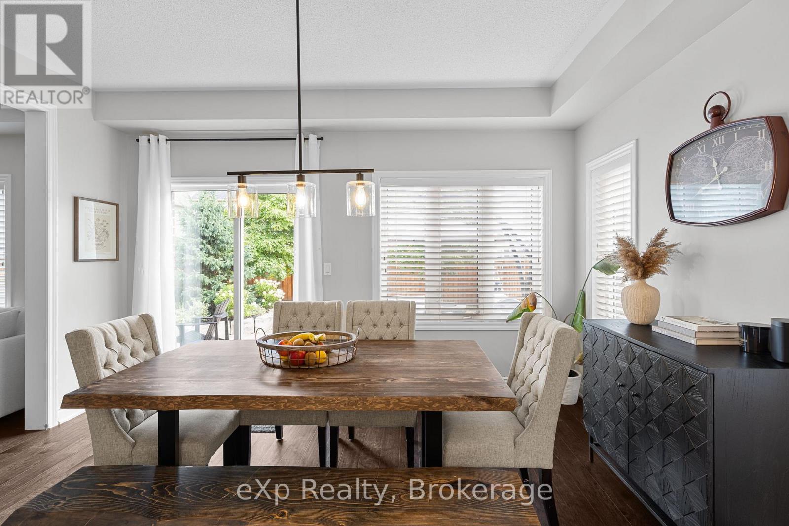 63 Decarolis Crescent, Essa, Ontario  L0M 1B4 - Photo 12 - N12294724