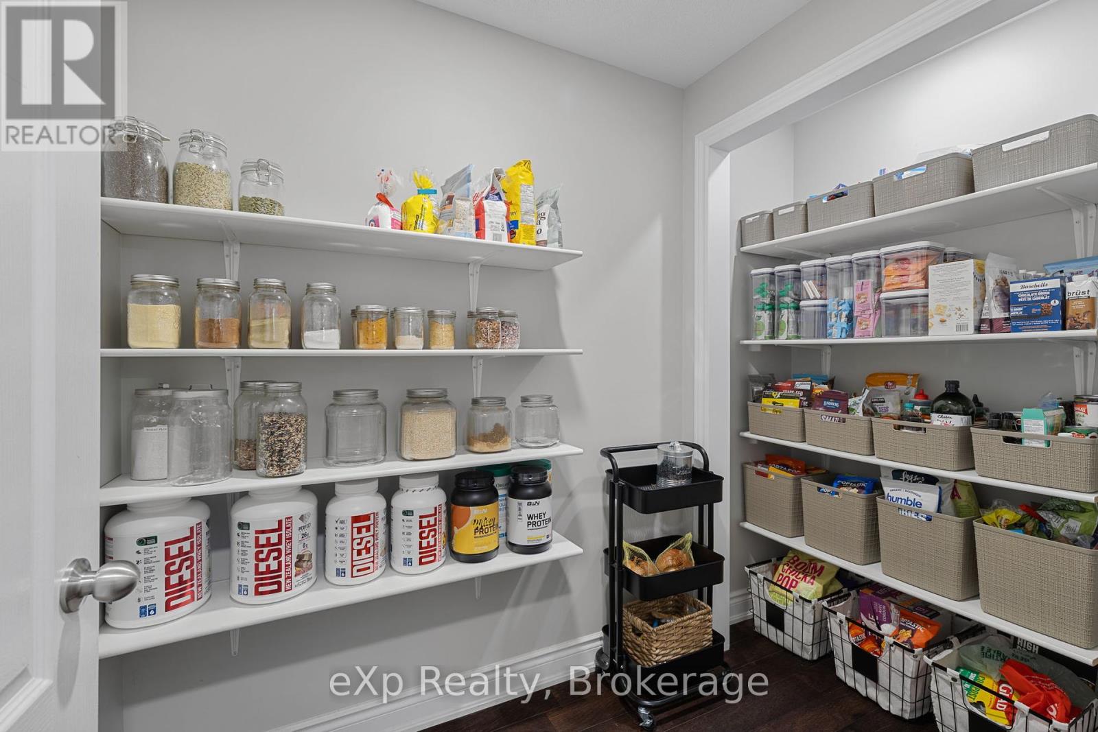 63 Decarolis Crescent, Essa, Ontario  L0M 1B4 - Photo 10 - N12294724