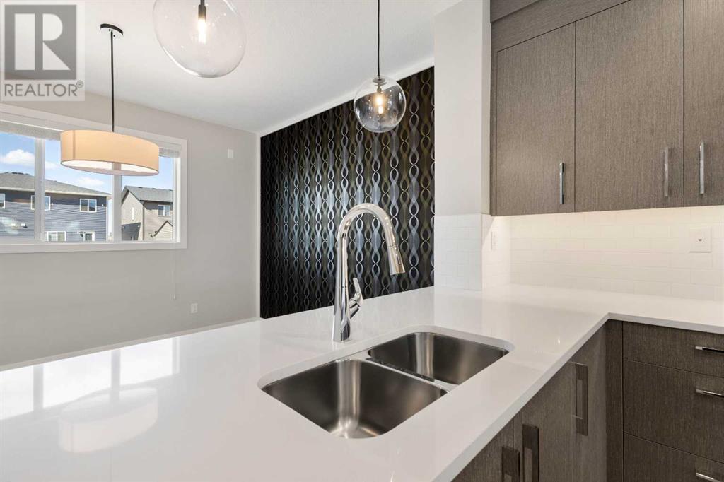 Property at 117 Dawson Wharf View SE image 5