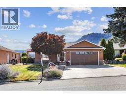 3786 Inglis Place, peachland, British Columbia