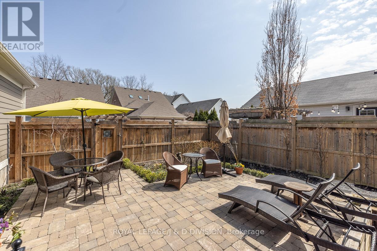 73 Brock Street, Niagara-On-The-Lake, Ontario  L0S 1J0 - Photo 23 - X12295074