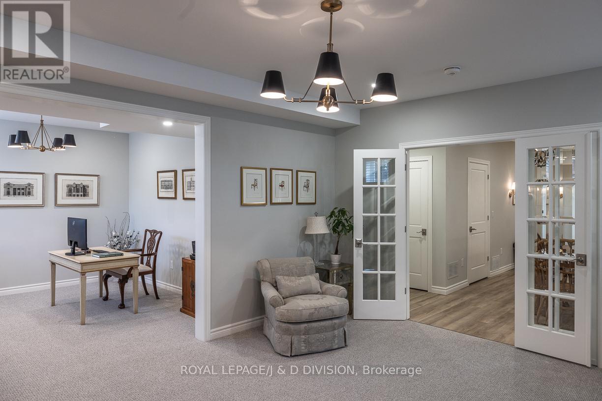 73 Brock Street, Niagara-On-The-Lake, Ontario  L0S 1J0 - Photo 35 - X12295074