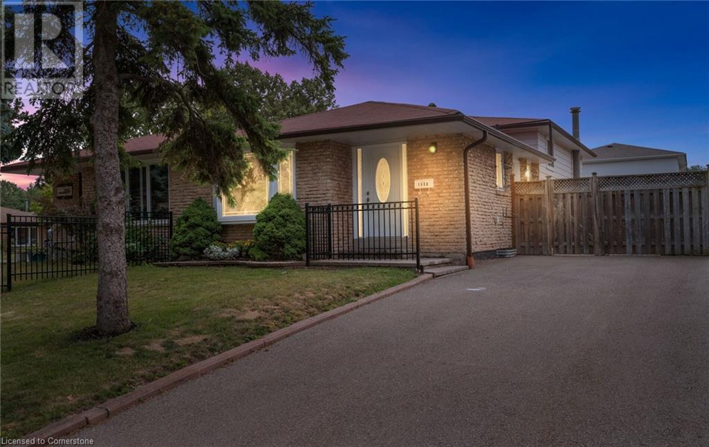 Property at 1908 BONNYMEDE Drive image 2