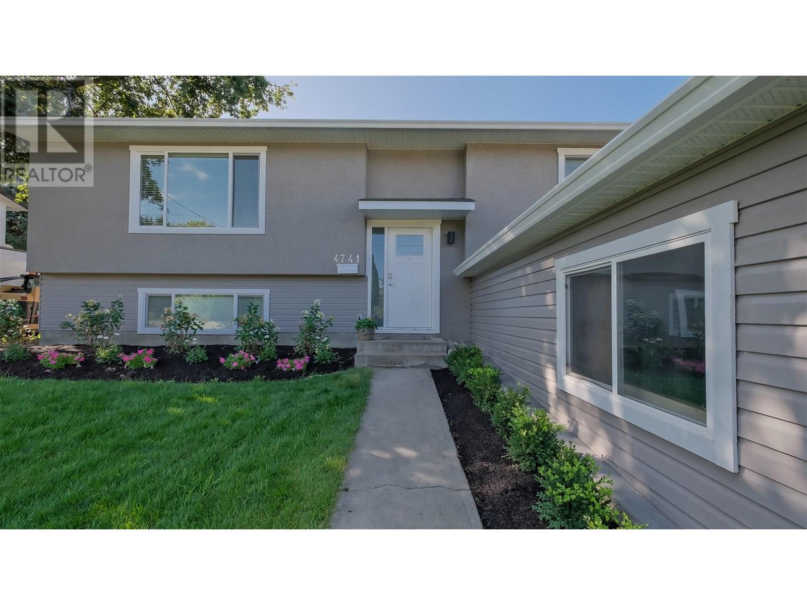 Property at 4741 Parkdale Crescent image 2