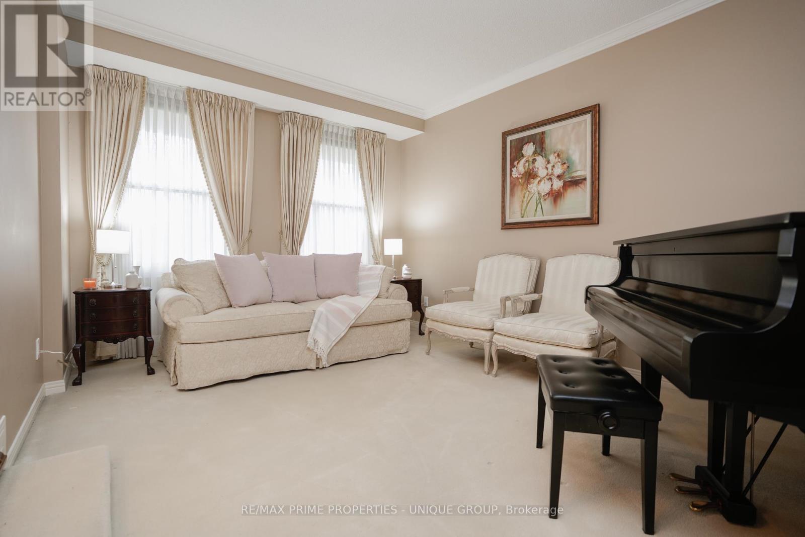 Property at 9 LONGWATER CHASE image 4