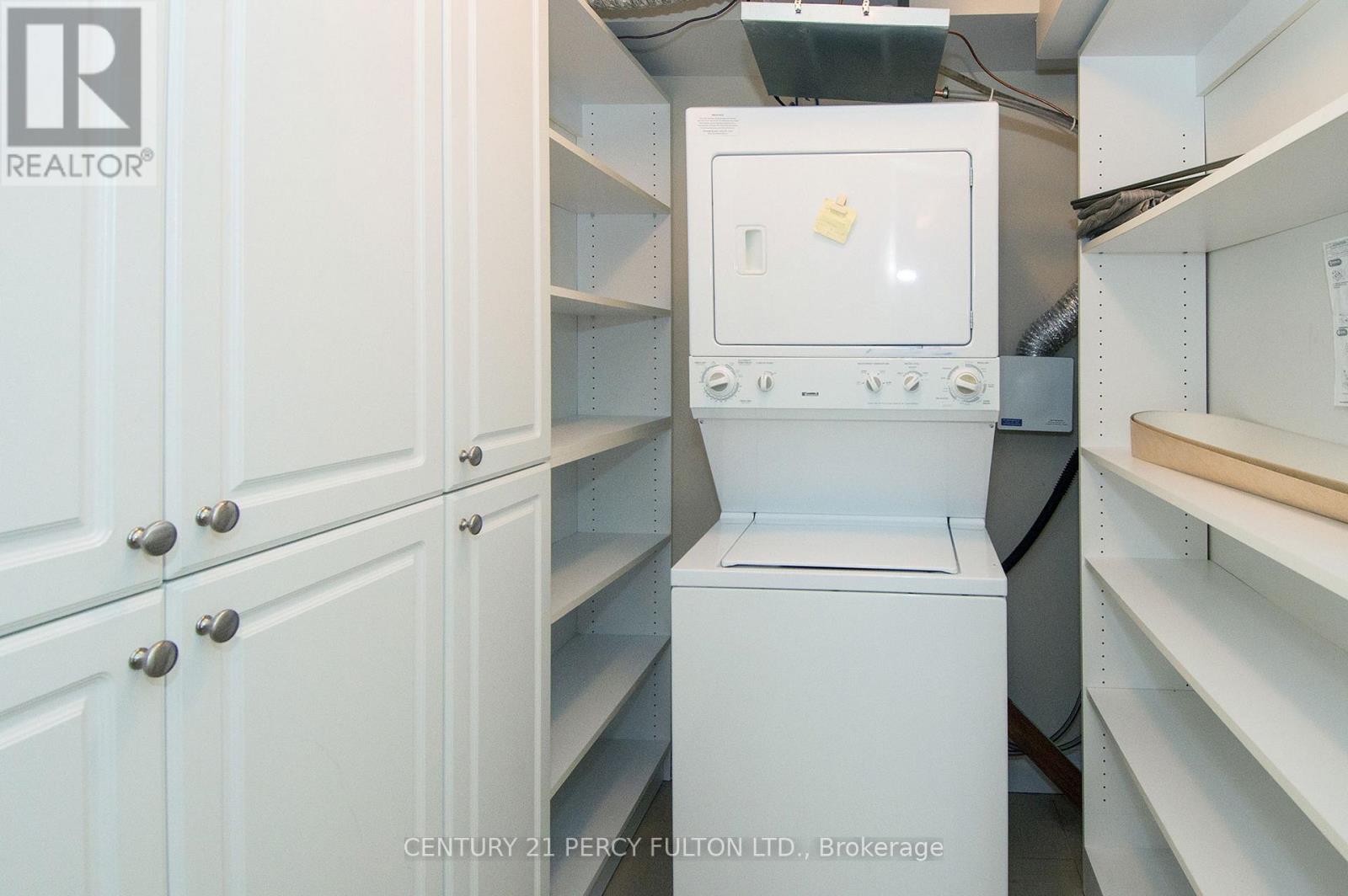 2105 - 5 Concorde Place, Toronto, Ontario  M3C 3M8 - Photo 14 - C12294828