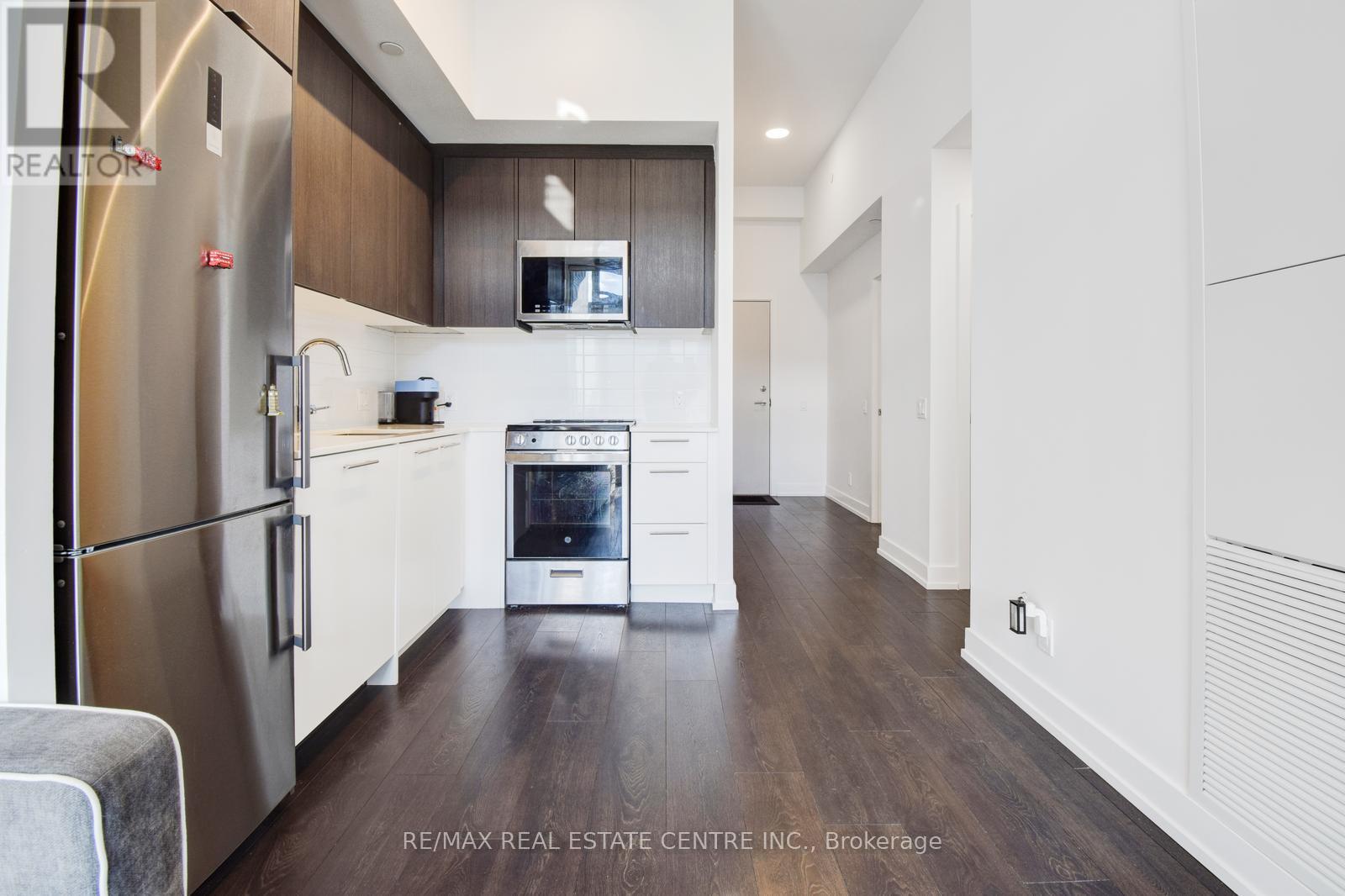 202 - 215 Veterans Drive, Brampton, Ontario  L7A 4S6 - Photo 18 - W12295173