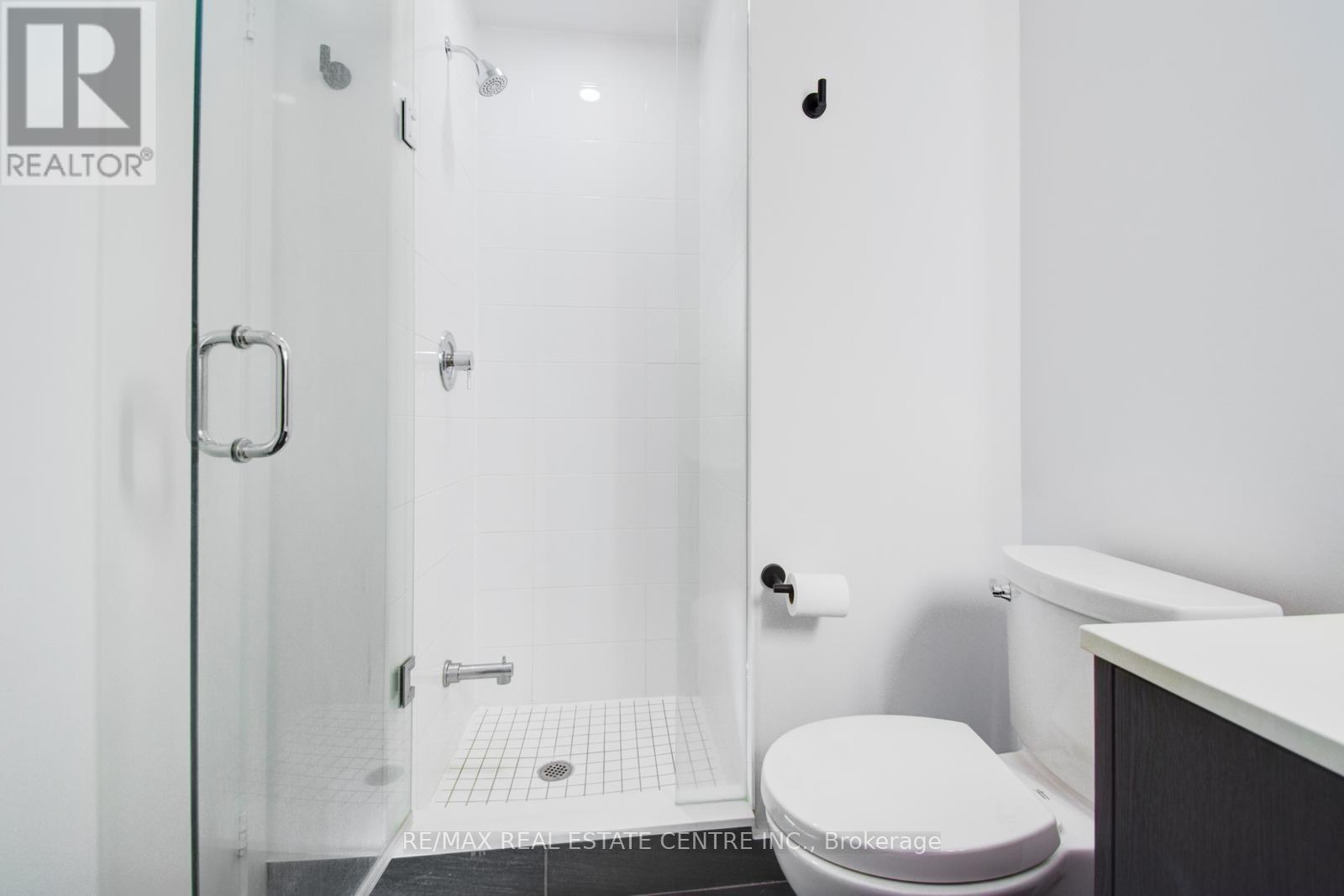 202 - 215 Veterans Drive, Brampton, Ontario  L7A 4S6 - Photo 29 - W12295173