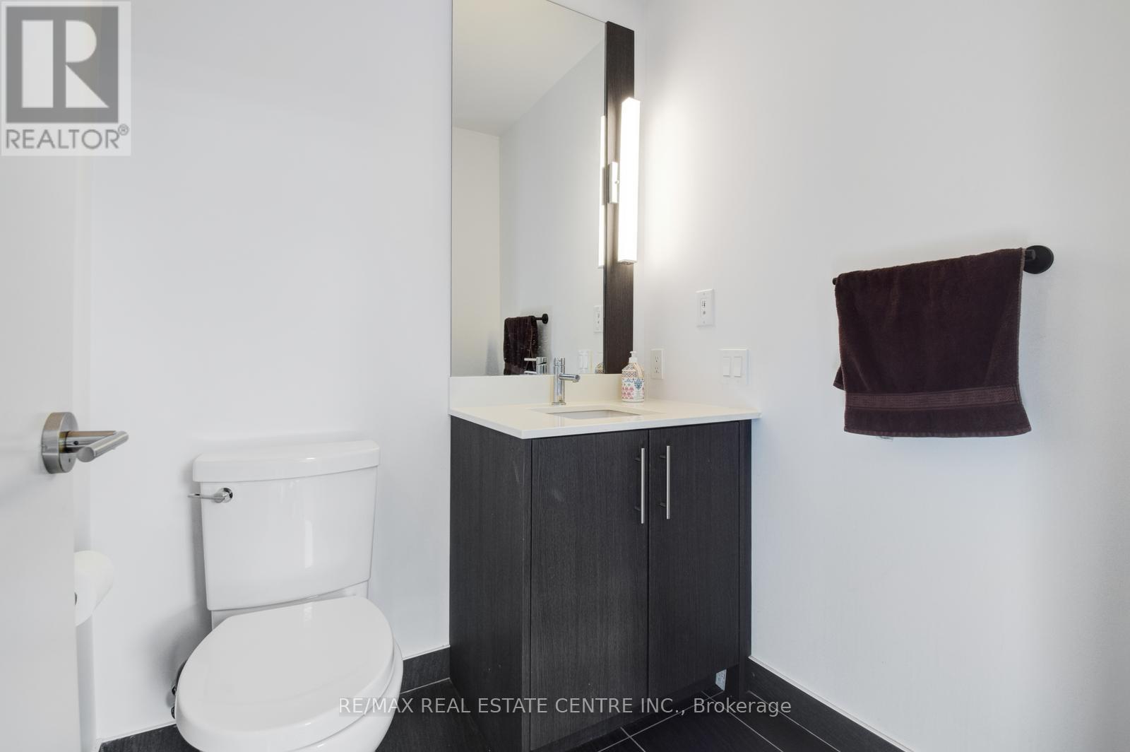 202 - 215 Veterans Drive, Brampton, Ontario  L7A 4S6 - Photo 30 - W12295173