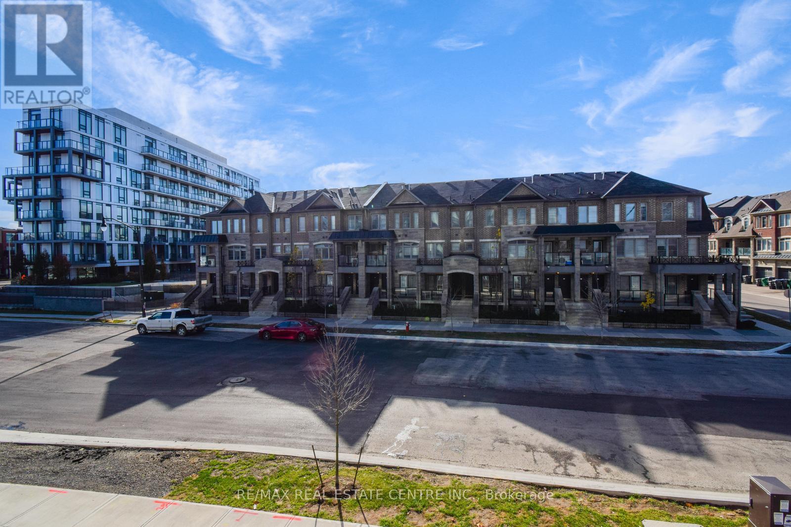 202 - 215 Veterans Drive, Brampton, Ontario  L7A 4S6 - Photo 33 - W12295173