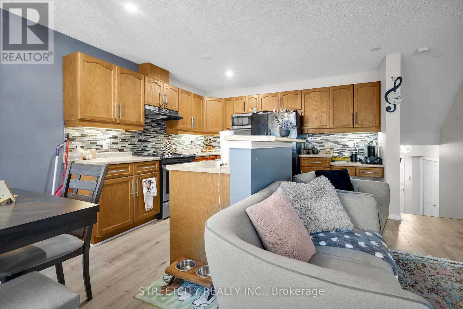 1 - 1320 Savannah Drive, London North, Ontario  N5X 0B7 - Photo 11 - X12295207