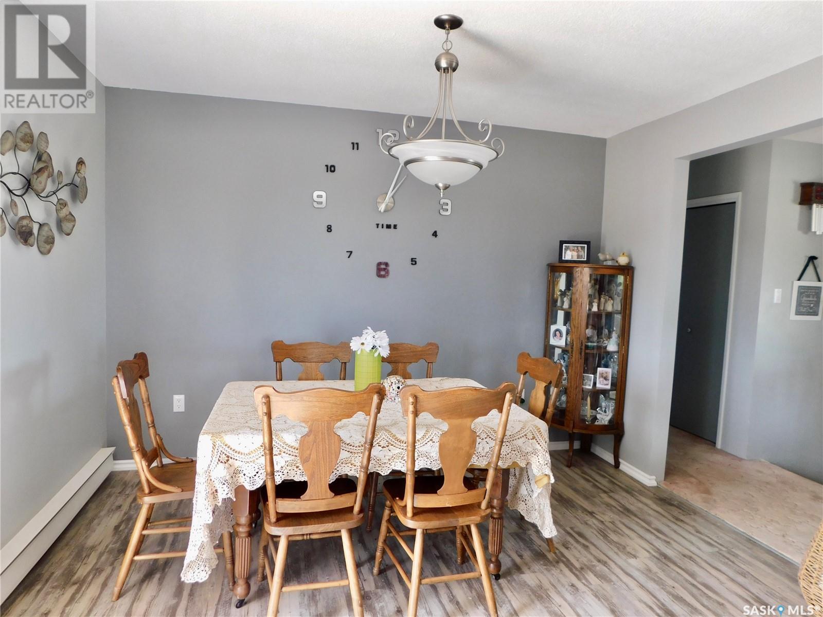 254 2nd Avenue E, Gravelbourg, Saskatchewan  S0H 1X0 - Photo 6 - SK002333