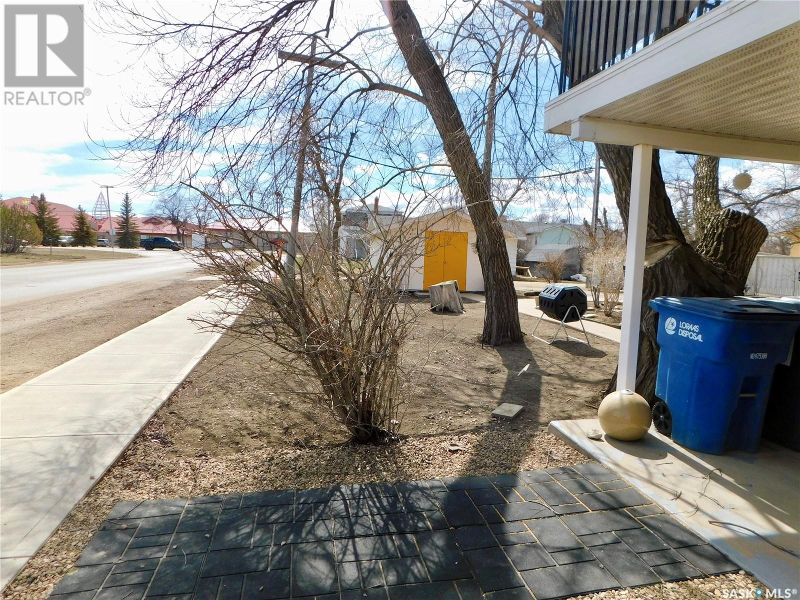 254 2nd Avenue E, Gravelbourg, Saskatchewan  S0H 1X0 - Photo 29 - SK002333