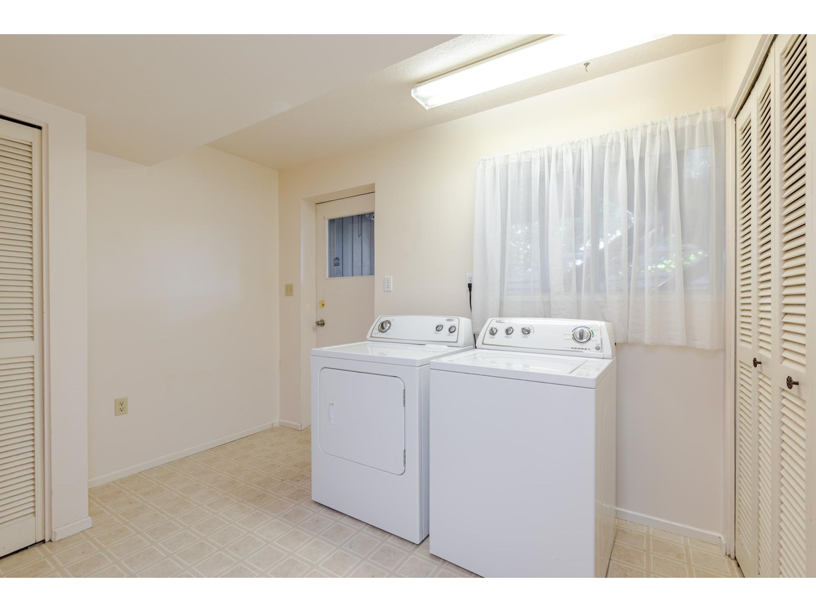12343 New Mclellan Road, Surrey, British Columbia  V3W 1E6 - Photo 15 - R3028382