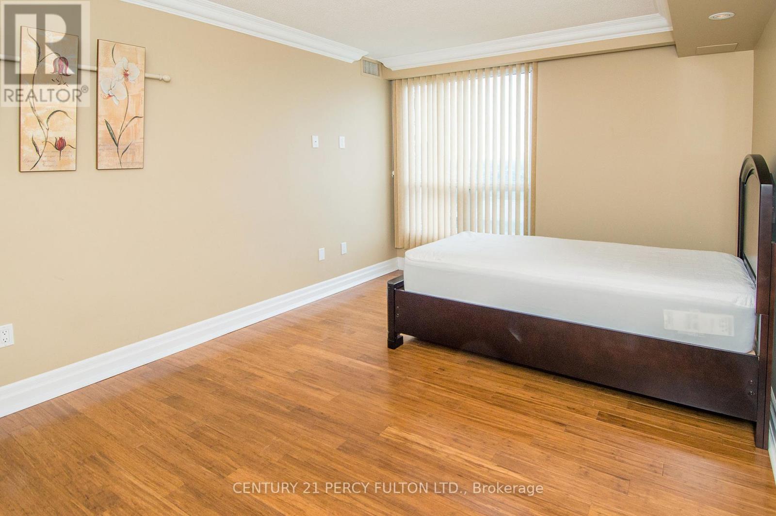 2105 - 5 Concorde Place, Toronto, Ontario  M3C 3M8 - Photo 10 - C12294828