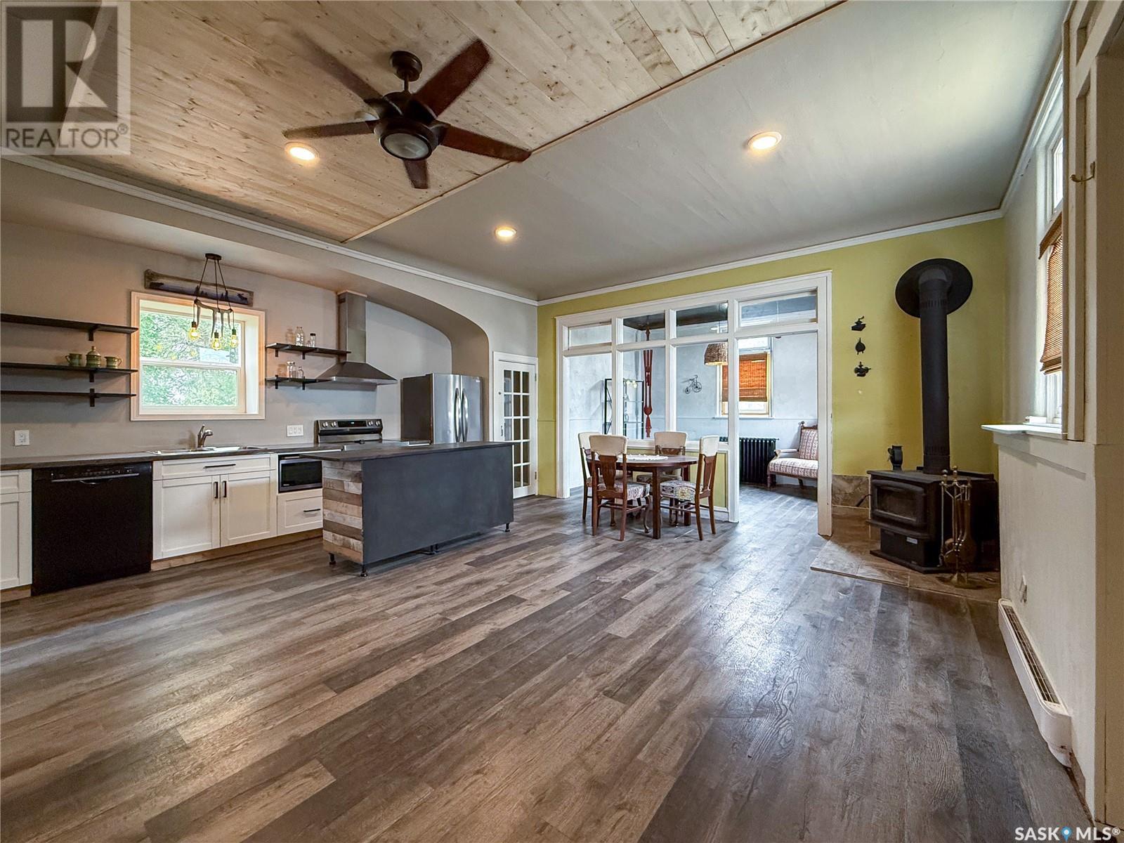 Property at 116 Main STREET image 2