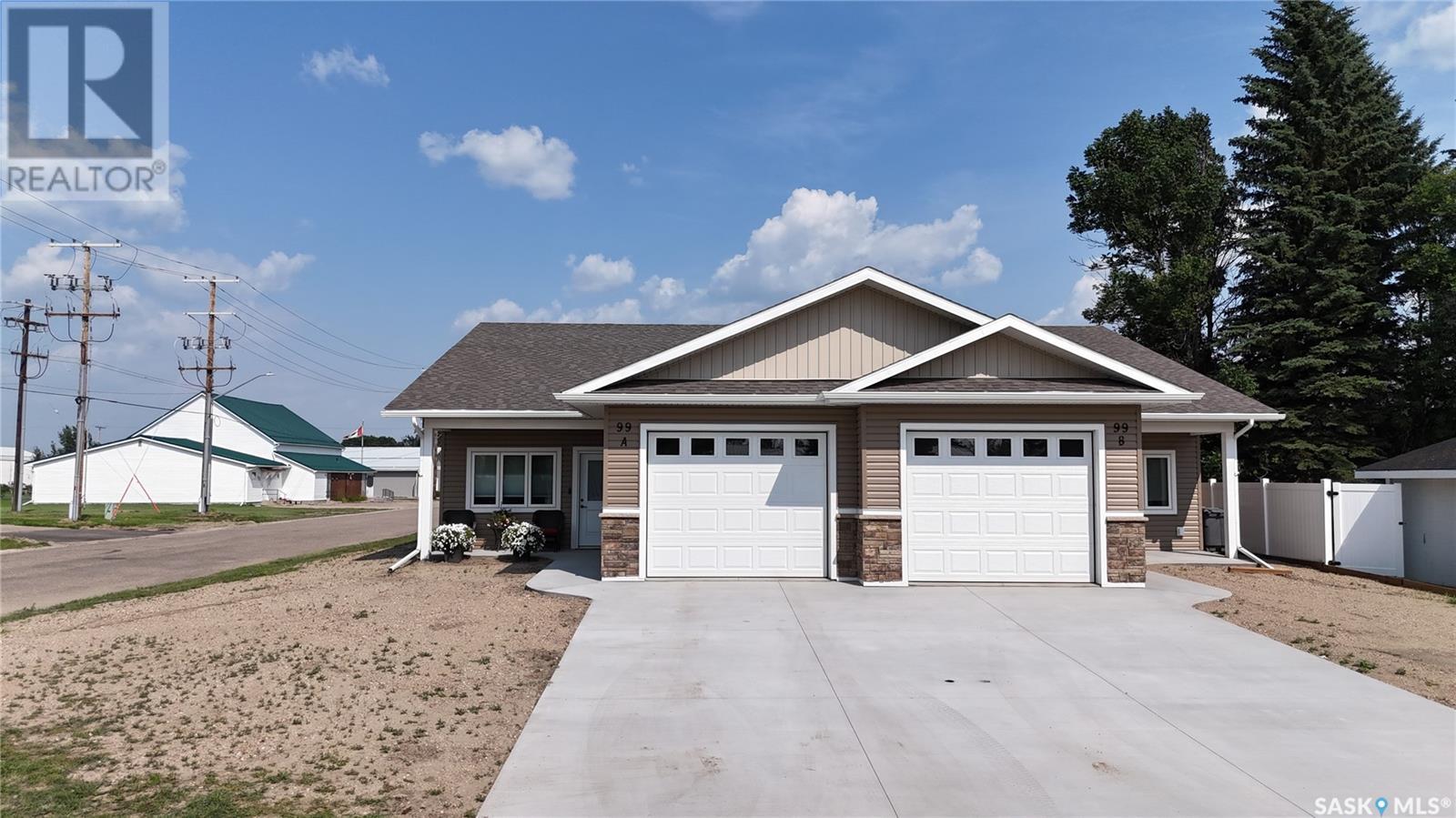 99a Semple Street, Outlook, Saskatchewan  S0L 2N0 - Photo 1 - SK013086
