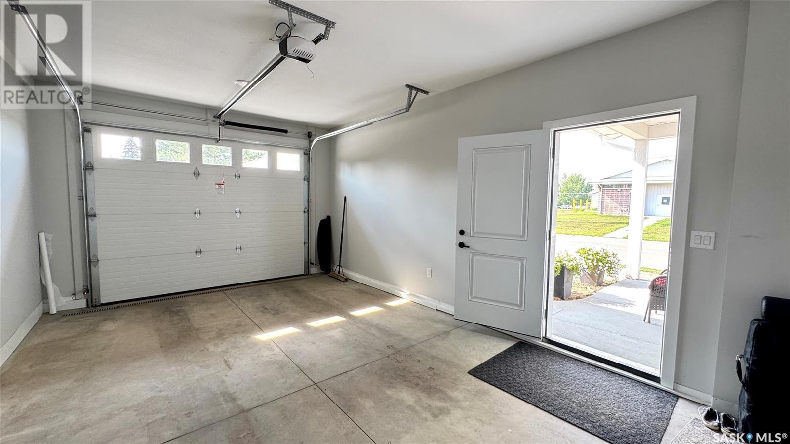 99a Semple Street, Outlook, Saskatchewan  S0L 2N0 - Photo 49 - SK013086