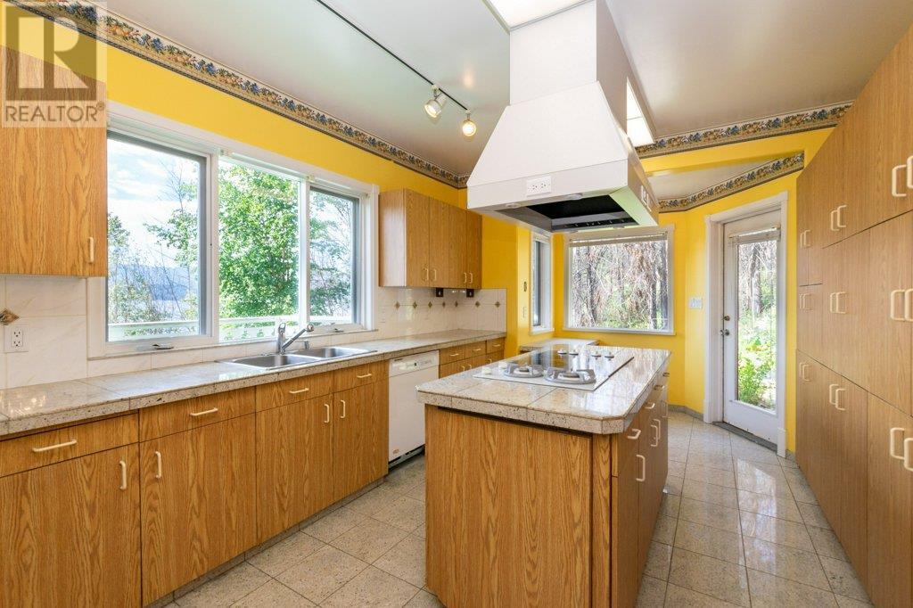 5245 Chasey Road, Celista, British Columbia  V0E 1M6 - Photo 16 - 10356633