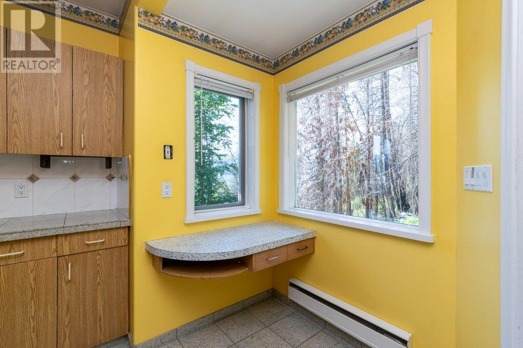 5245 Chasey Road, Celista, British Columbia  V0E 1M6 - Photo 19 - 10356633