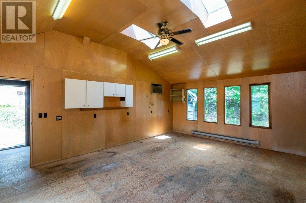 5245 Chasey Road, Celista, British Columbia  V0E 1M6 - Photo 66 - 10356633