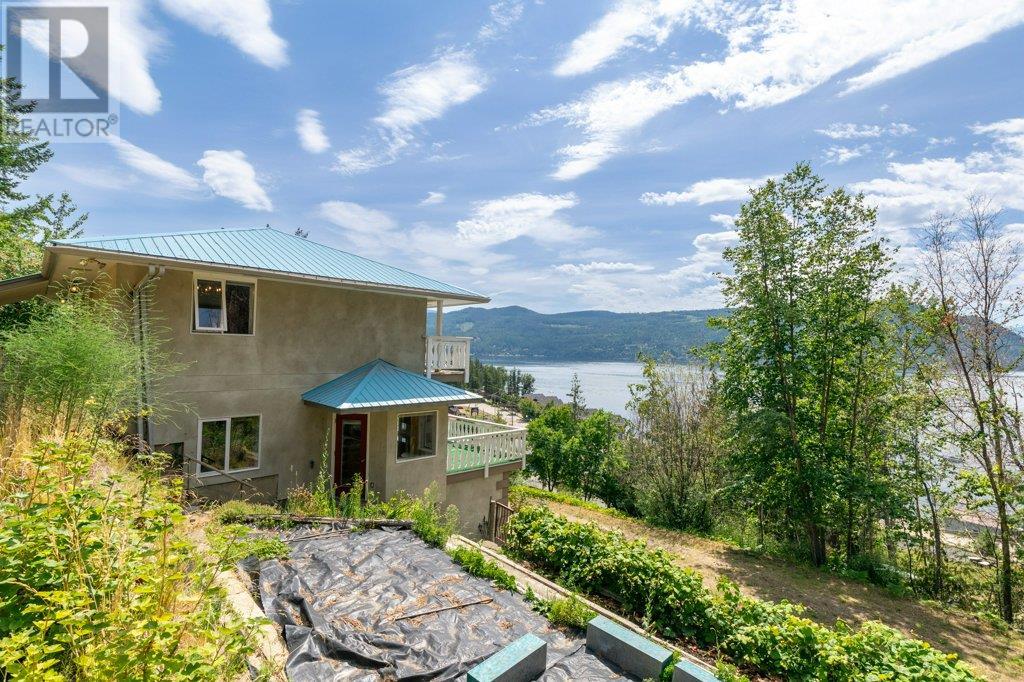 5245 Chasey Road, Celista, British Columbia  V0E 1M6 - Photo 61 - 10356633