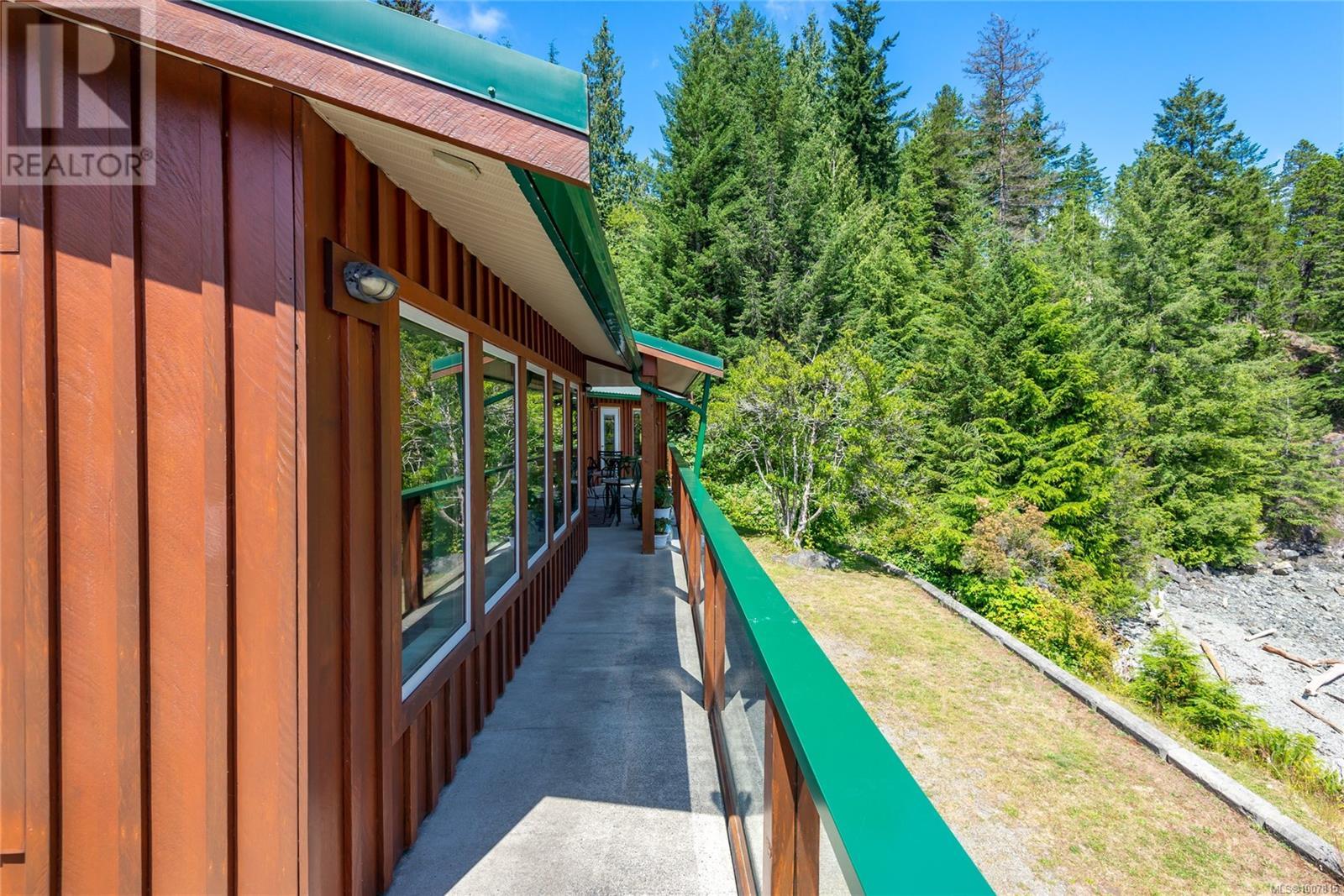 23 Sayward Rd, Sayward, British Columbia  V0P 1R0 - Photo 80 - 1007815