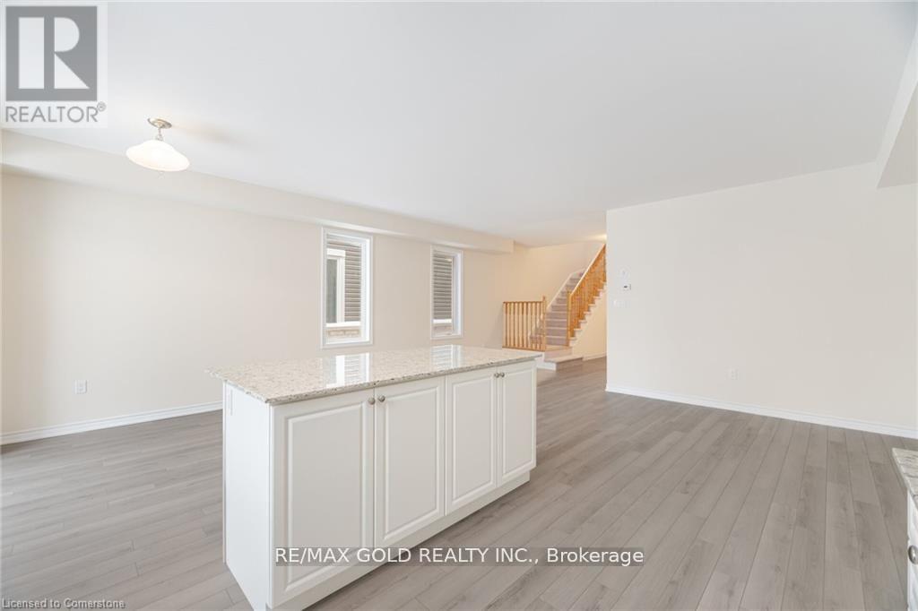 109 Molozzi Street, Erin, Ontario  N0B 1T0 - Photo 13 - X12295201