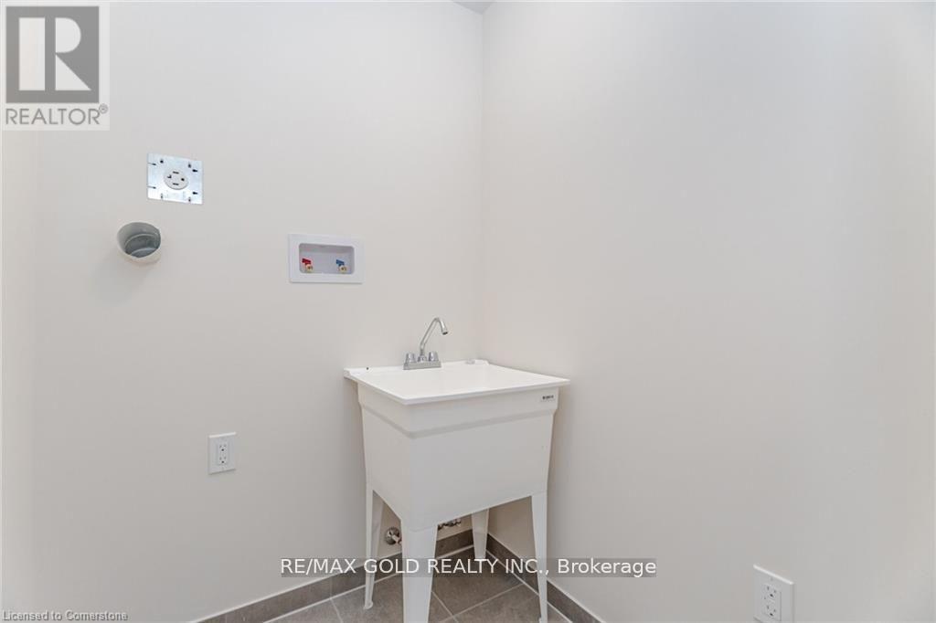 109 Molozzi Street, Erin, Ontario  N0B 1T0 - Photo 33 - X12295201