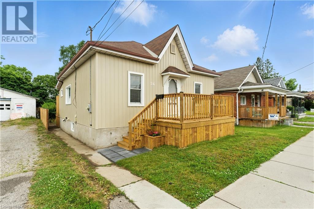 34 North Park Street, Brantford, Ontario  N3R 4J6 - Photo 1 - 40752933