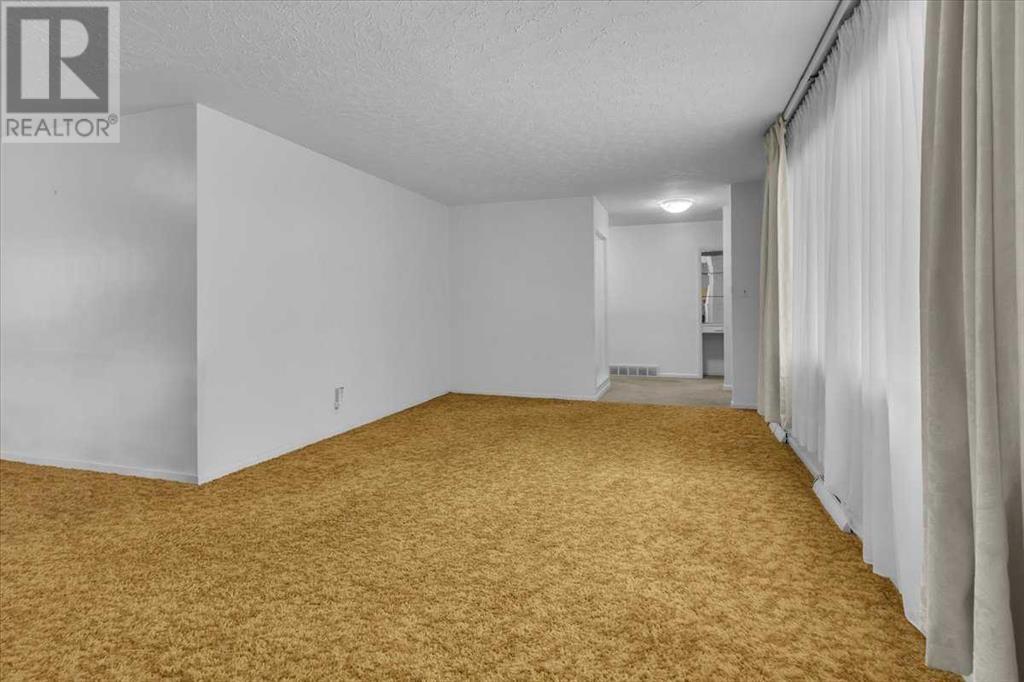 Property at 2619 37 Street SW image 5