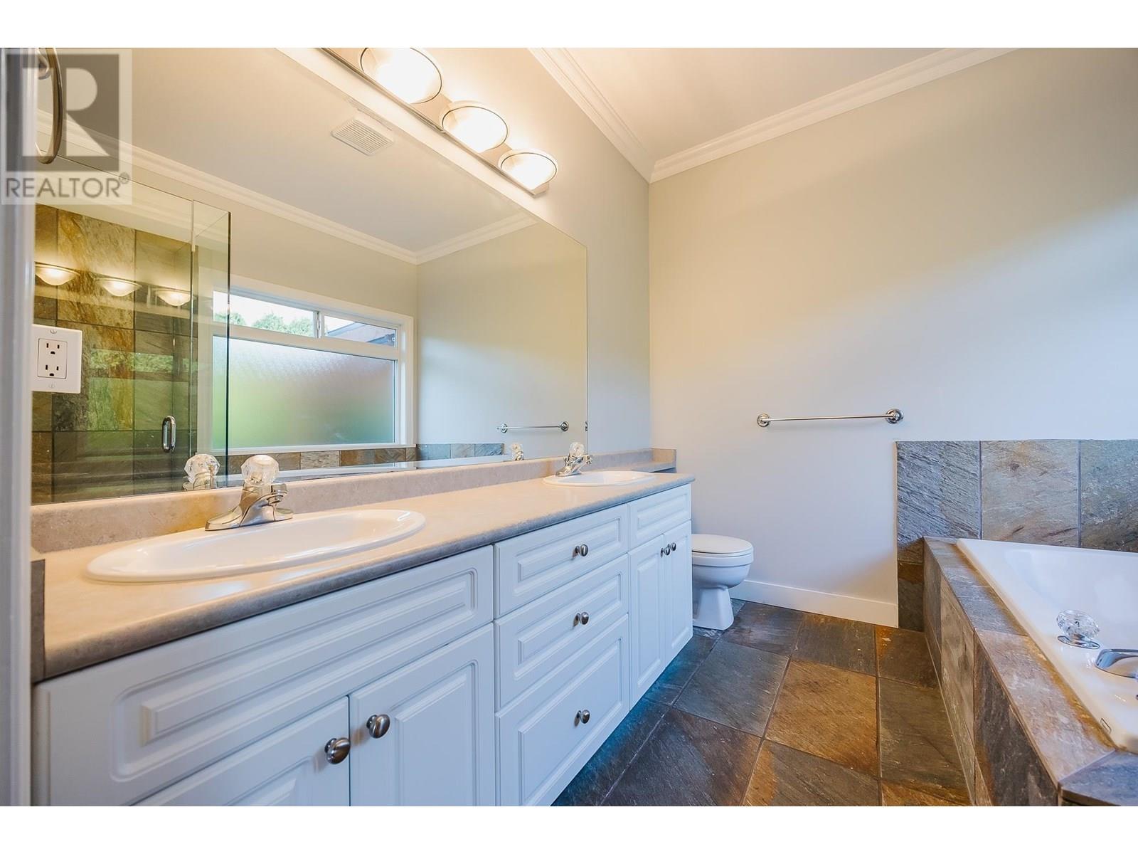 21067 Stonehouse Avenue, Maple Ridge, British Columbia  V2X 8C4 - Photo 20 - R3028717