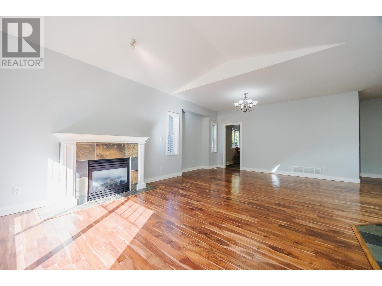 21067 Stonehouse Avenue, Maple Ridge, British Columbia  V2X 8C4 - Photo 5 - R3028717