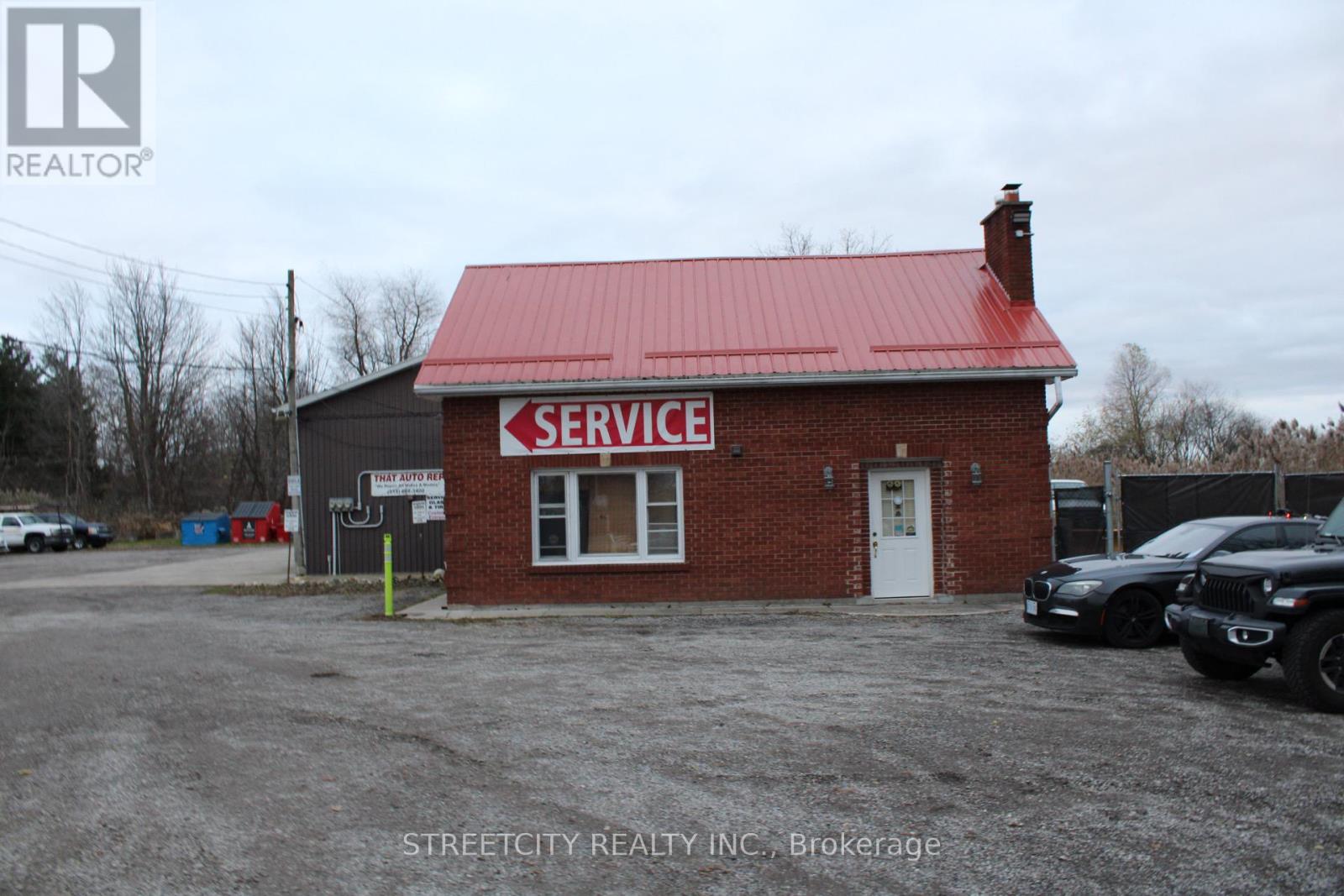 8 - 443 EXETER ROAD, London South, Ontario