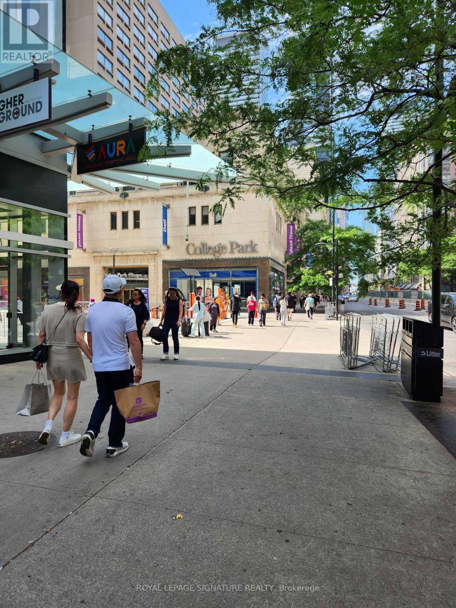 47 - 384 Yonge Street, Toronto, Ontario  M5G 2K2 - Photo 26 - C12295285