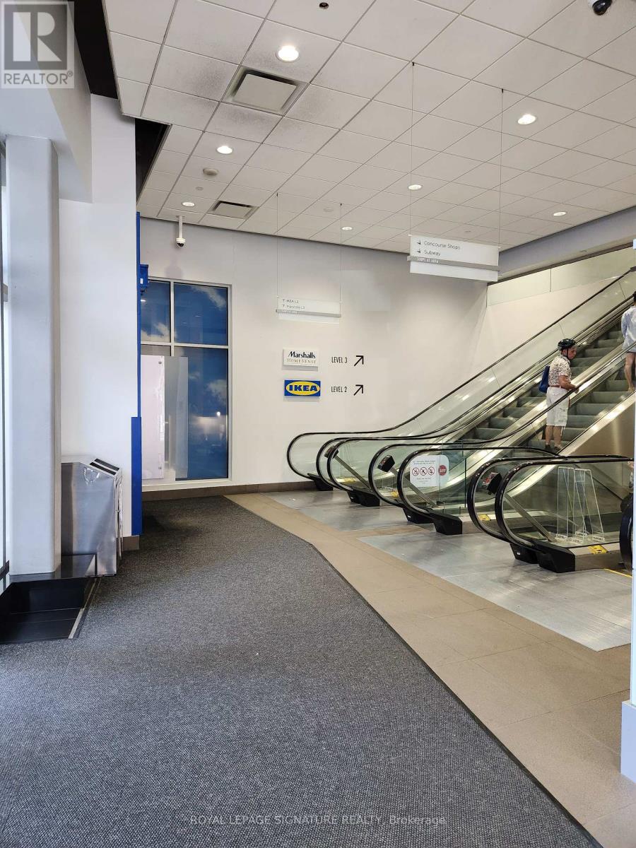 47 - 384 Yonge Street, Toronto, Ontario  M5G 2K2 - Photo 6 - C12295286