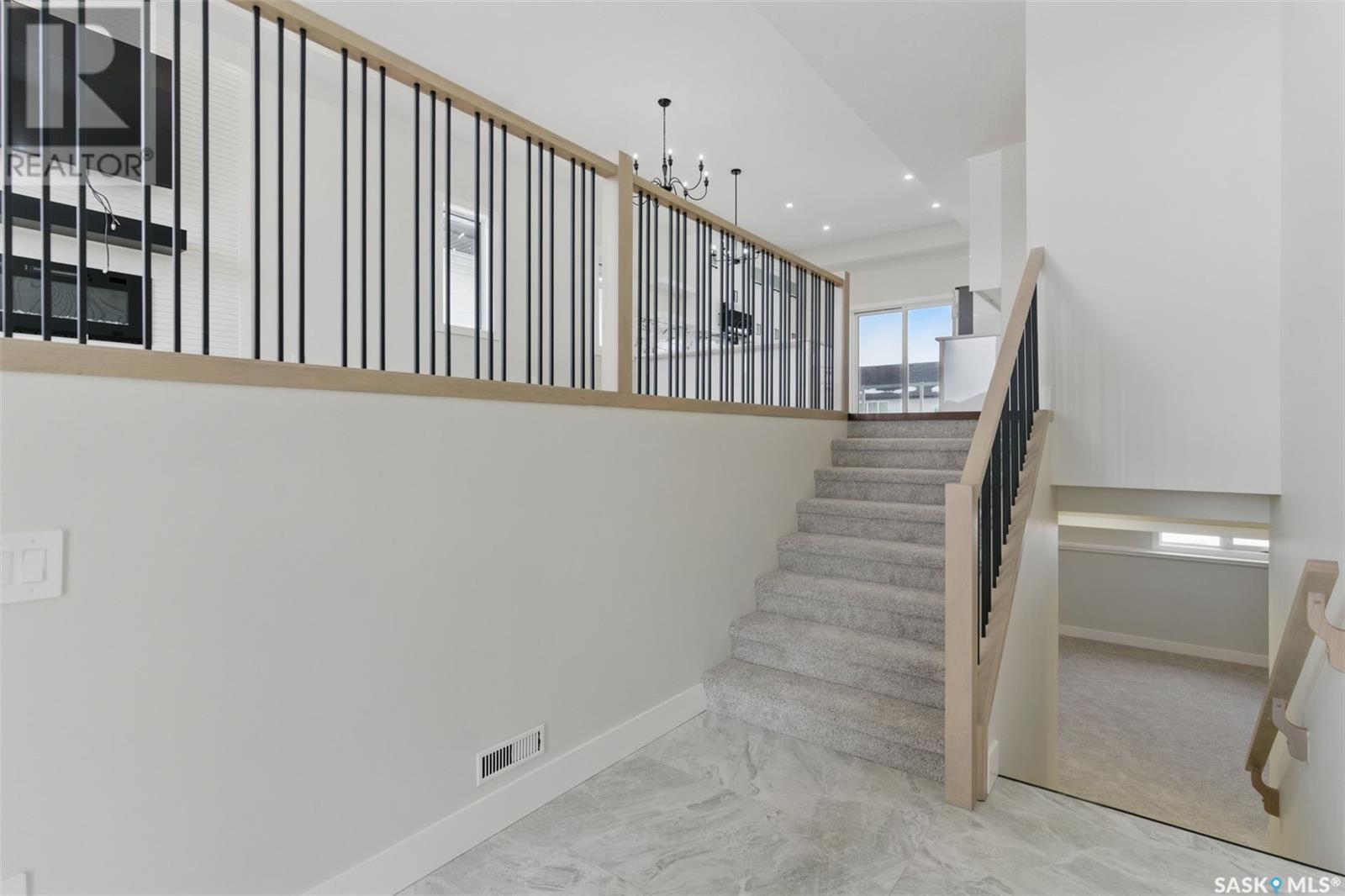 602 Weir Crescent, Warman, Saskatchewan  S0K 4S4 - Photo 3 - SK006663