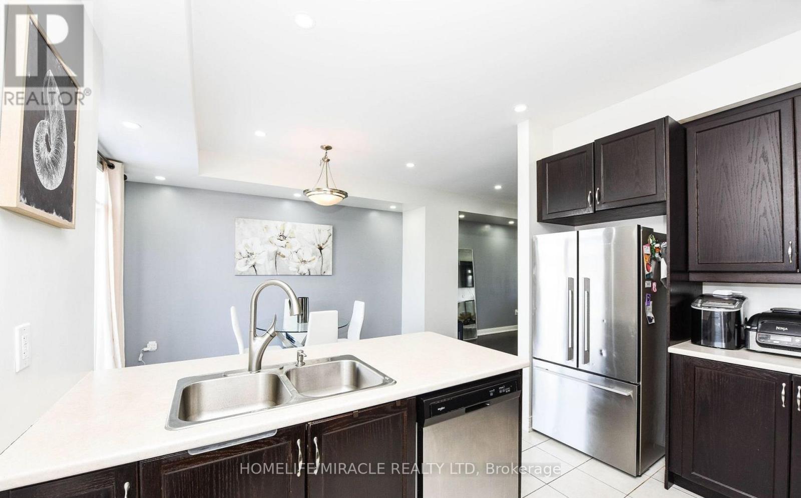 333 Veterans Drive, Brampton, Ontario  L7A 4W2 - Photo 18 - W12295297