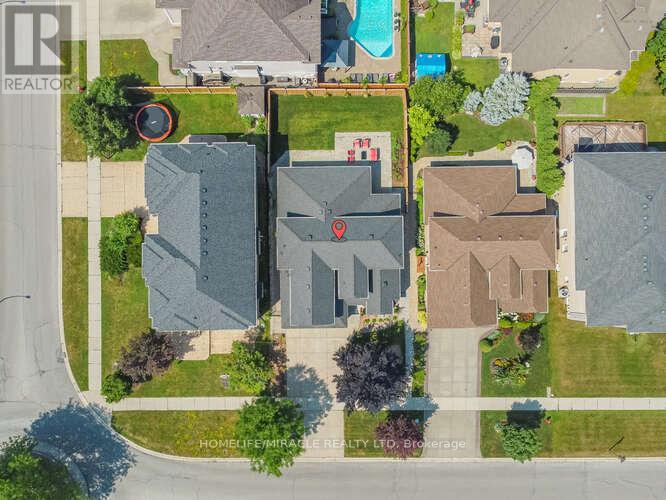 Property at 240 KITTY MURRAY LANE image 3