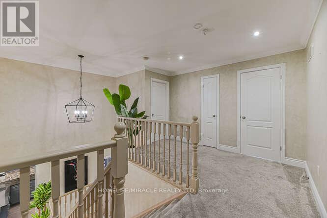 240 Kitty Murray Lane, Hamilton, Ontario  L9K 1L8 - Photo 31 - X12295281
