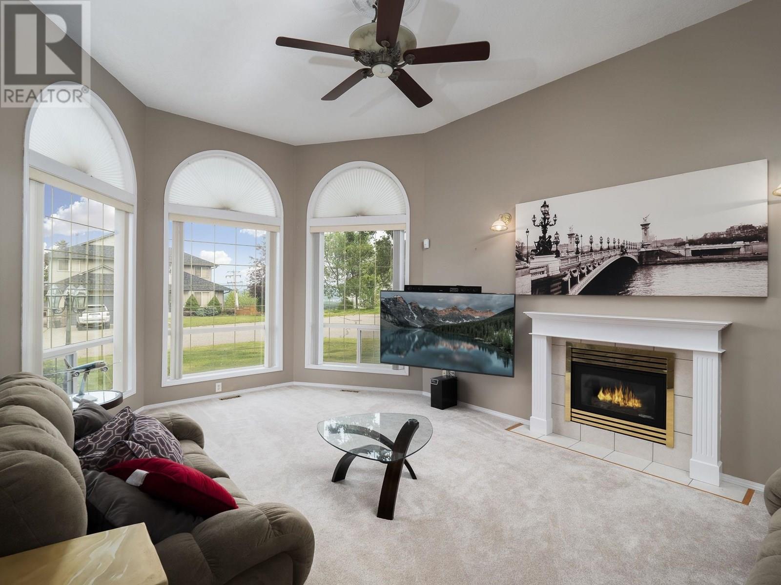 Property at 6831 WESTMOUNT DRIVE image 4