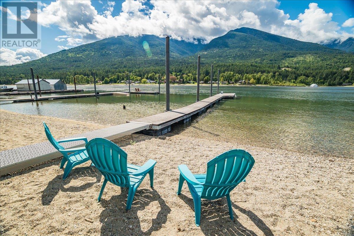 7733 Balfour Wharf Road, balfour, British Columbia
