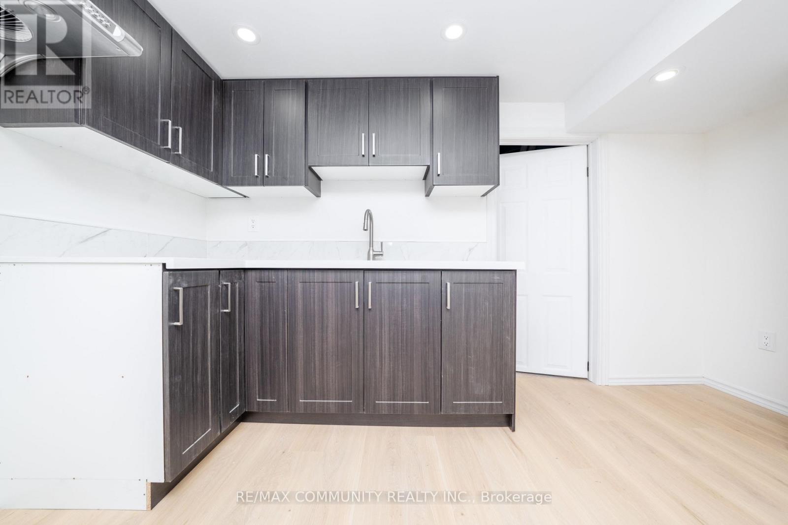 38 Hiley Avenue, Ajax, Ontario  L1S 6H5 - Photo 18 - E12295317