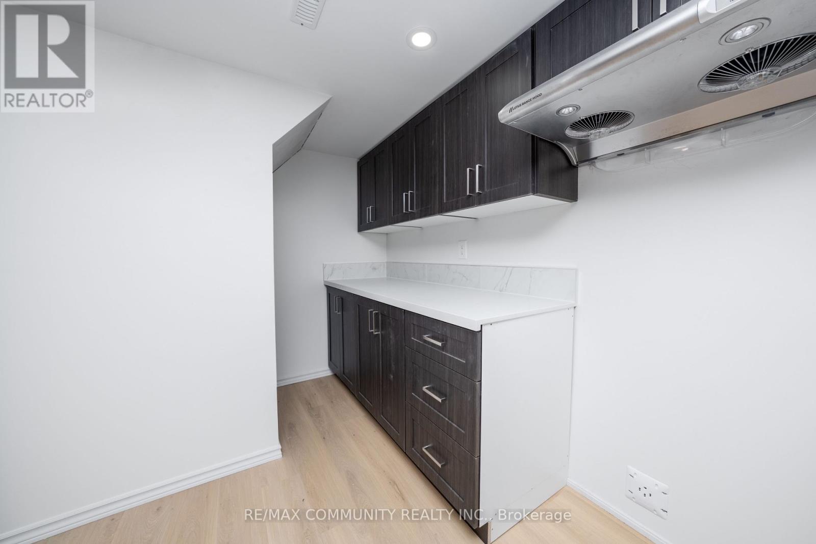 38 Hiley Avenue, Ajax, Ontario  L1S 6H5 - Photo 19 - E12295317